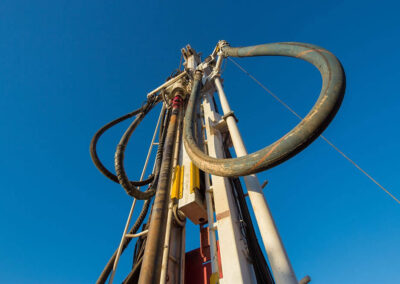 The mast of a T130 rotary drill rig.